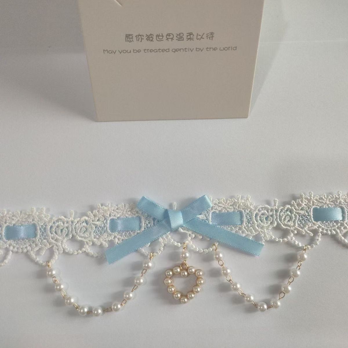 Collier en dentelle perlée Swe - Women Fashion Photoshoot avis et prix
